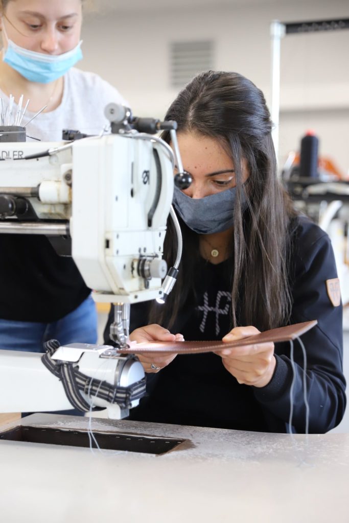 Explication de la fabrication d'une selle Antarès Sellier