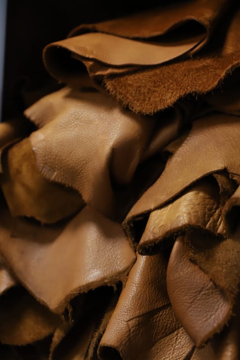 Cuir brut pour création de selle d'équitation sur-mesure