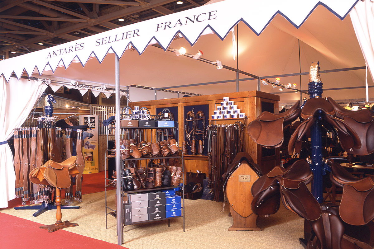 premier stand antares 2003